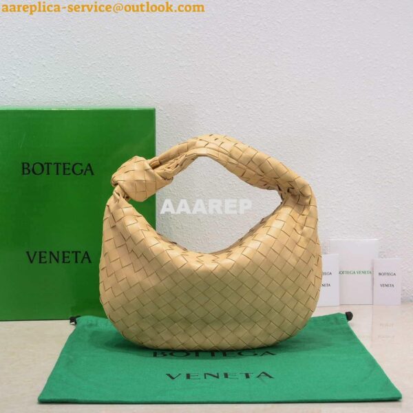 Replica Bottega Veneta BV 690225 Teen Jodie intrecciato leather shoulder bag Apricot 2