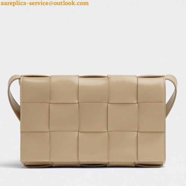 Replica Bottega Veneta Cassette Bag In Porridge Intreccio Lambskin