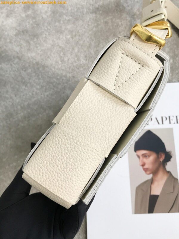 Replica Bottega Veneta Cassette Bag In White Grained Intreccio Calfskin 3