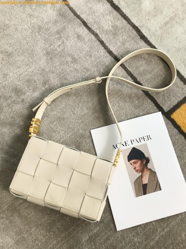 Replica Bottega Veneta Cassette Bag In White Grained Intreccio Calfskin 12