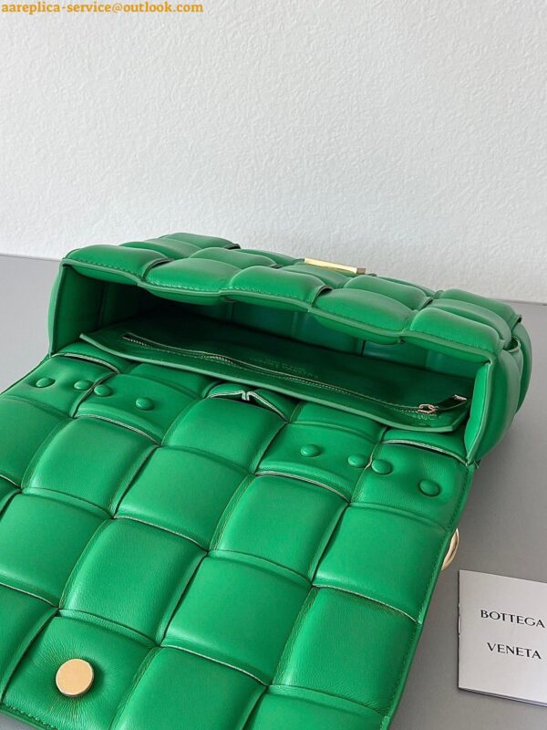 Replica Bottega Veneta Chain Cassette Bag In Parakeet Intrecciato Lambskin 9