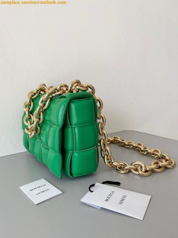 Replica Bottega Veneta Chain Cassette Bag In Parakeet Intrecciato Lambskin 11