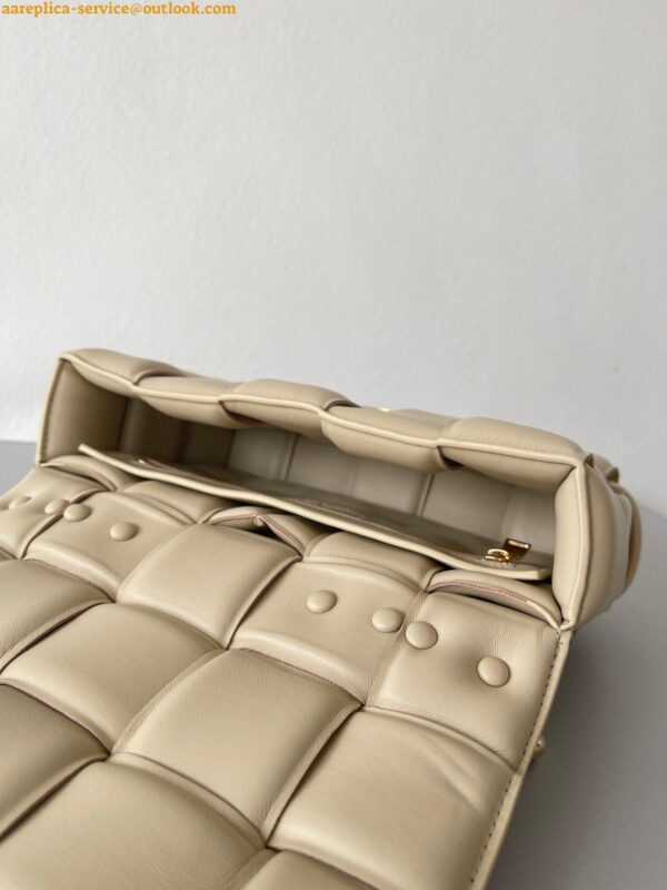 Replica Bottega Veneta Chain Cassette Bag In Porridge Intrecciato Lambskin 12