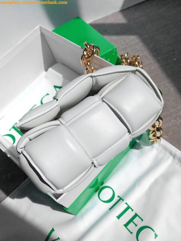 Replica Bottega Veneta Chain Cassette Bag In White Intrecciato Lambskin 22