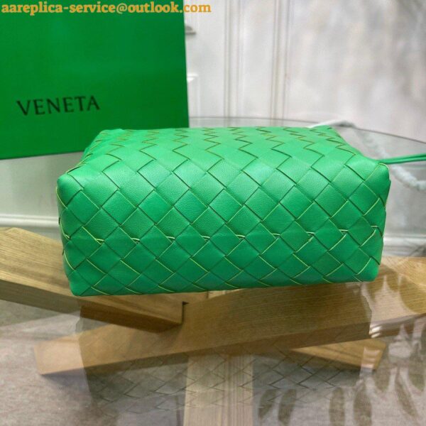 Replica Bottega Veneta Loop Small Bag In Green Intrecciato Lambskin 11