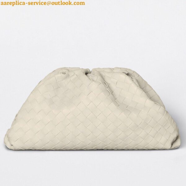 Replica Bottega Veneta Large Pouch Clutch Bag In White Intrecciato Lambskin 3