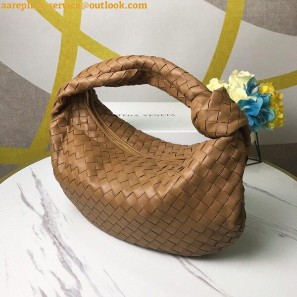 Replica Bottega Veneta BV Jodie Small Bag In Caramel Intrecciato Lambskin 10