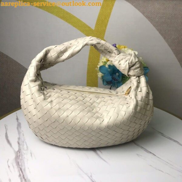 Replica Bottega Veneta BV Jodie Small Bag In White Intrecciato Lambskin 8