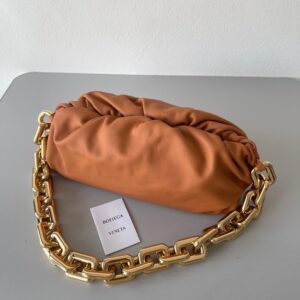 Replica Bottega Veneta The Chain Pouch Bag In Clay Calfskin 2