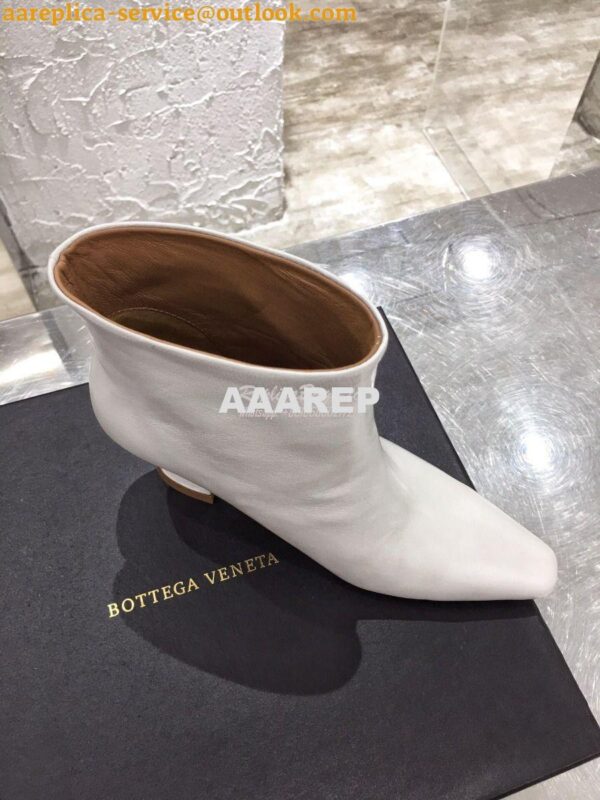 Replica Bottega Veneta BV Almond Boots 608840 in Lambskin White 5