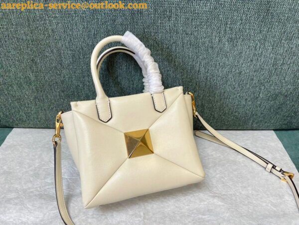 Replica Valentino One Stud Top Handle Bag In White Nappa Leather 5