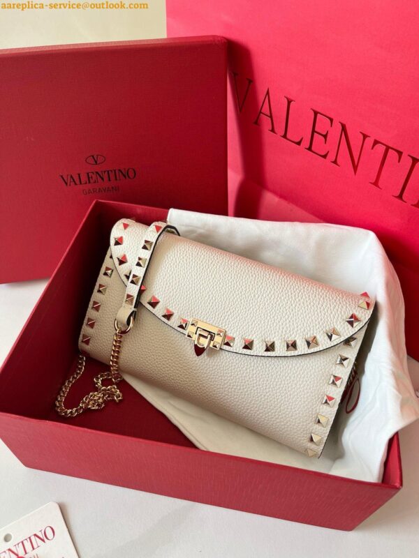 Replica Valentino Rockstud Wallet with Chain in White Grained Leather 7