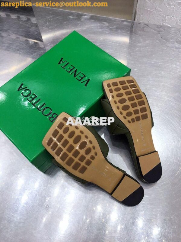 Replica Bottega Veneta BV Lido Flat Sandals 608853 Khaki 8