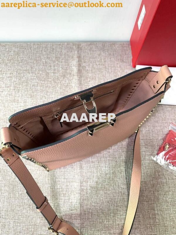 Replica Valentino 2B0C17 Rockstud Grainy Calfskin Hobo Bag 50031S Light Pink 8