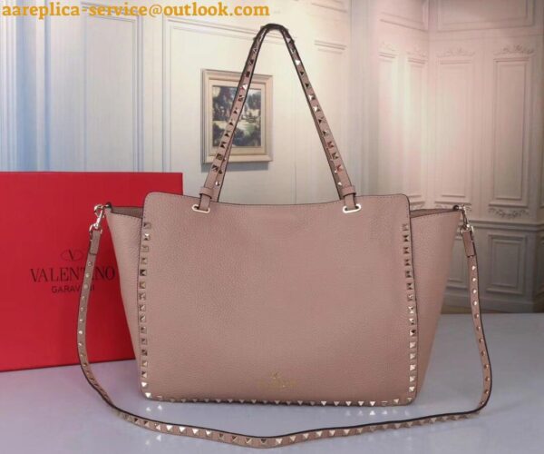 Replica Valentino Rockstud Medium Tote In Beige Grained Leather