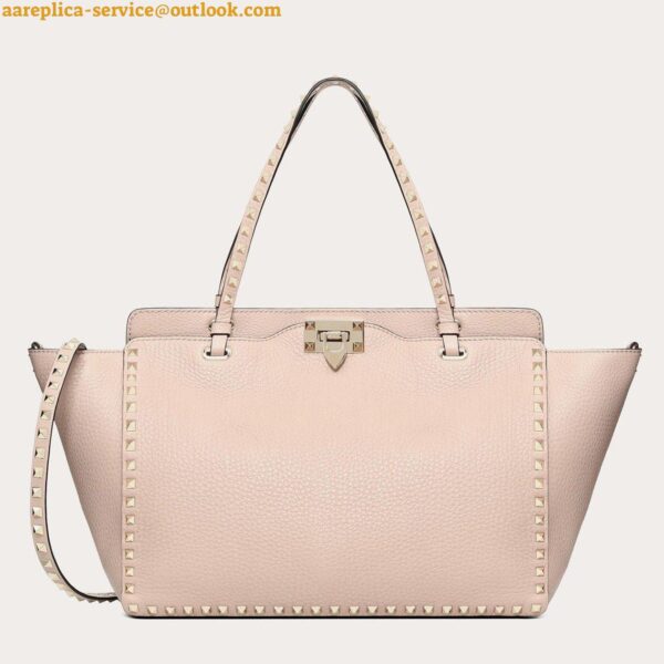 Replica Valentino Rockstud Medium Tote In Beige Grained Leather 5