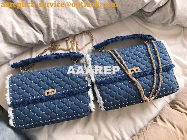 Replica Valentino Garavani Maxi Denim Rockstud Spike Bag 10