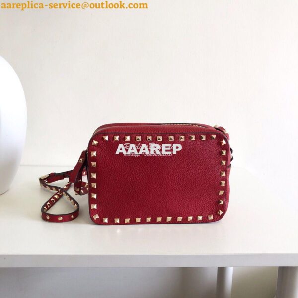 Replica Valentino Garavani Rockstud Crossbody bag in Grainy Calfskin R 3