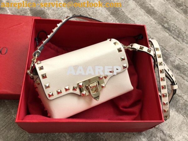 Replica Valentino Garavani Valentino Garavani Rockstud Mini Leather Cr