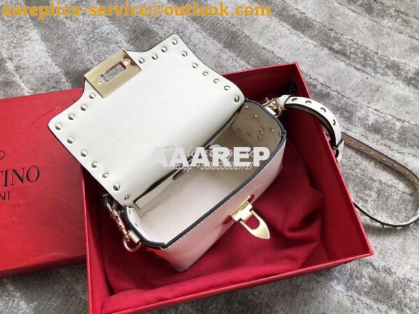 Replica Valentino Garavani Valentino Garavani Rockstud Mini Leather Cr 7