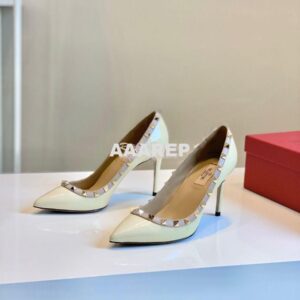 Replica Valentino Garavani Patent Rockstud Pump 85mm Ivory 2