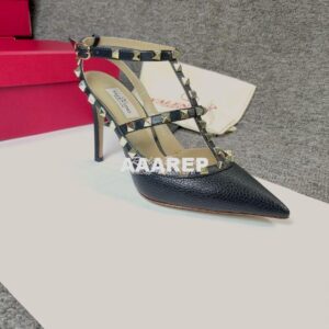 Replica Valentino Garavani Rockstud Caged Ankle Strap pump in Grainy c