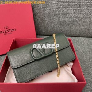 Replica Valentino VLogo Signature Grainy Calfskin Wallet With Chain 5W