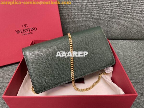 Replica Valentino VLogo Signature Grainy Calfskin Wallet With Chain 5W 9