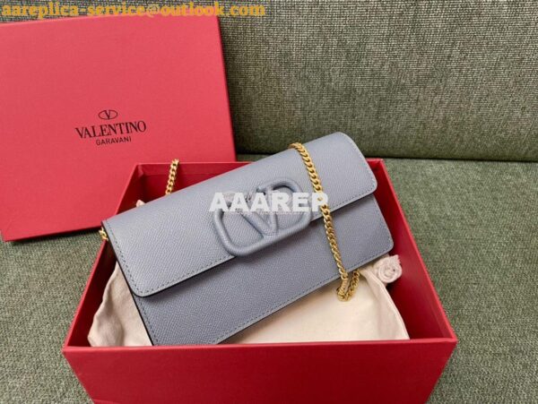 Replica Valentino VLogo Signature Grainy Calfskin Wallet With Chain 5W