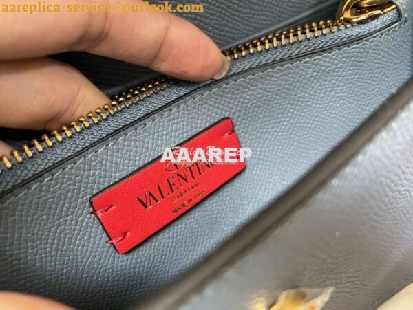 Replica Valentino VLogo Signature Grainy Calfskin Wallet With Chain 5W 5