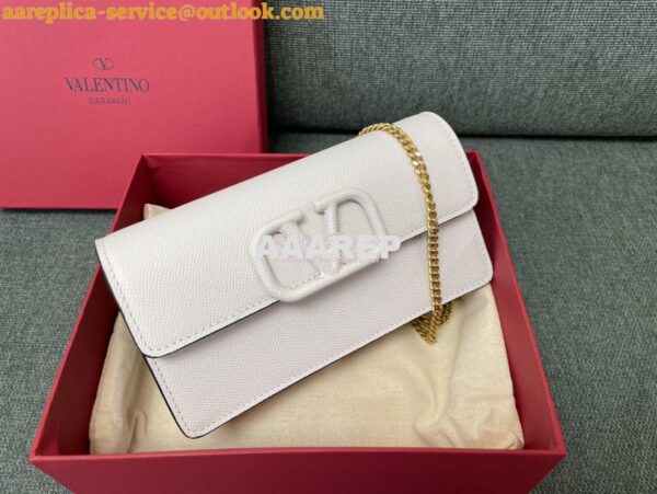 Replica Valentino VLogo Signature Grainy Calfskin Wallet With Chain 5W