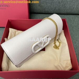 Replica Valentino VLogo Signature Grainy Calfskin Wallet With Chain 5W 2