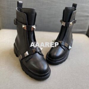 Replica Valentino Roman Stud Calfskin Combat Boot With Tonal Studs 40m 2