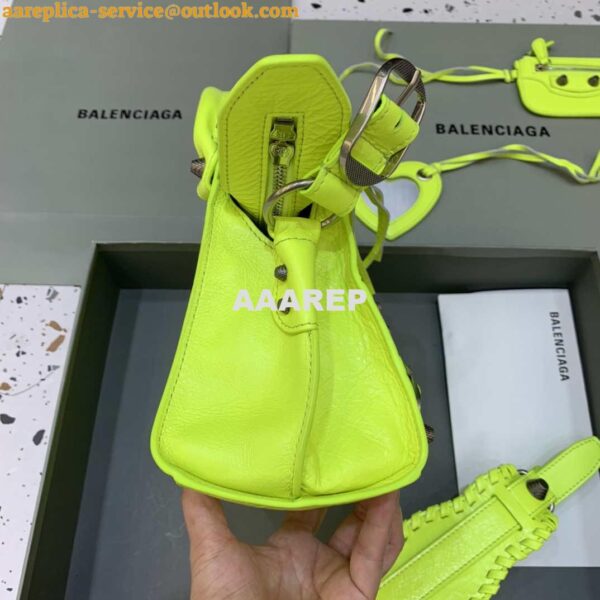 Replica Balenciaga 700940210B Neo Cagole City Handbag in Lemon Yellow Arena Lambskin 5