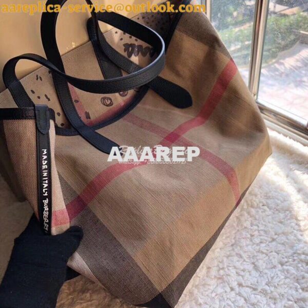 Replica Burberry The Medium Reversible Doodle Tote Classic Check 7