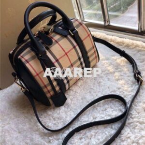 Replica Burberry The Small Alchester In Horseferry bowling bag black 2