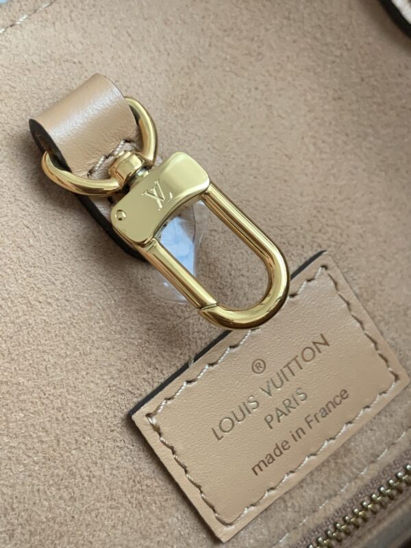 Replica Louis Vuitton LV ONTHEGO MM Arizona Beige Bag M45982 8