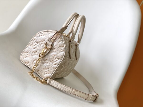 Replica Louis Vuitton LV SPEEDY BANDOULIÈRE 20 Pale Beige Bag M46163 2