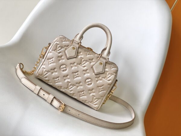 Replica Louis Vuitton LV SPEEDY BANDOULIÈRE 20 Pale Beige Bag M46163 3