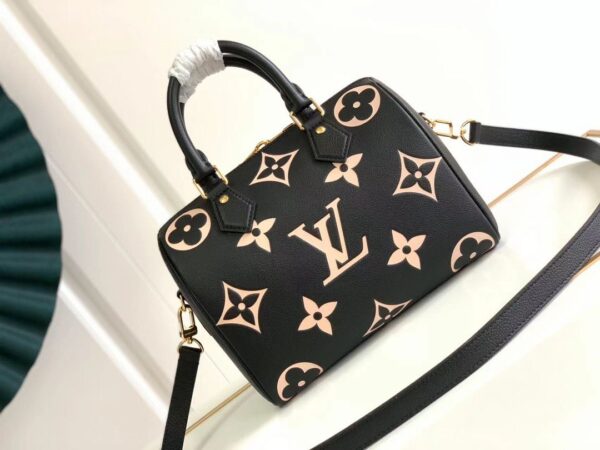 Replica Louis Vuitton SPEEDY BANDOULIèRE 25 LV M58947 9