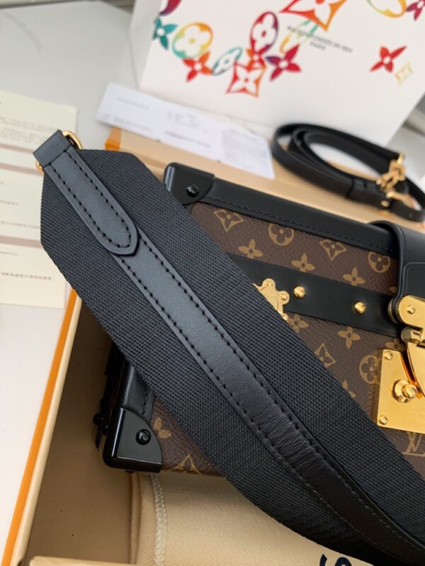 Replica Louis Vuitton LV PETITE MALLE EAST WEST M46120 7