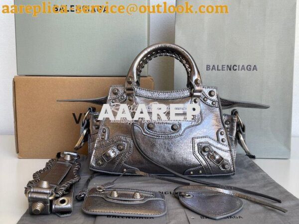 Replica Balenciaga Neo Cagole XS Handbag in Metallic Silver Arena Lamb