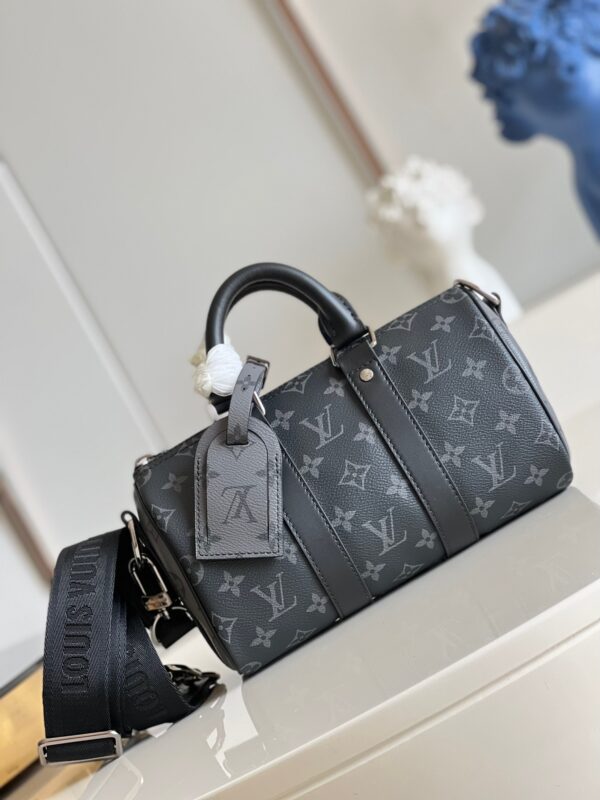 Replica Louis Vuitton LV Keepall Bandoulière 25 M46271 3