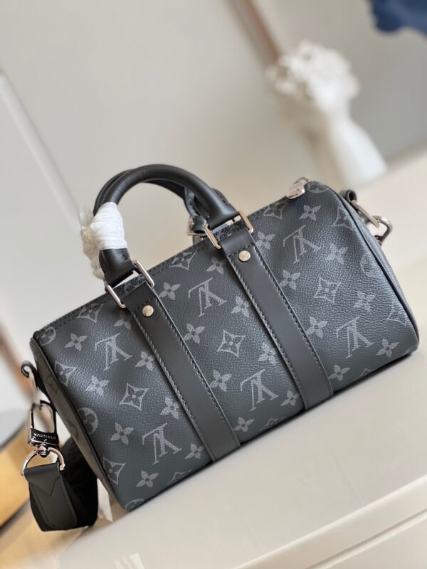 Replica Louis Vuitton LV Keepall Bandoulière 25 M46271 7