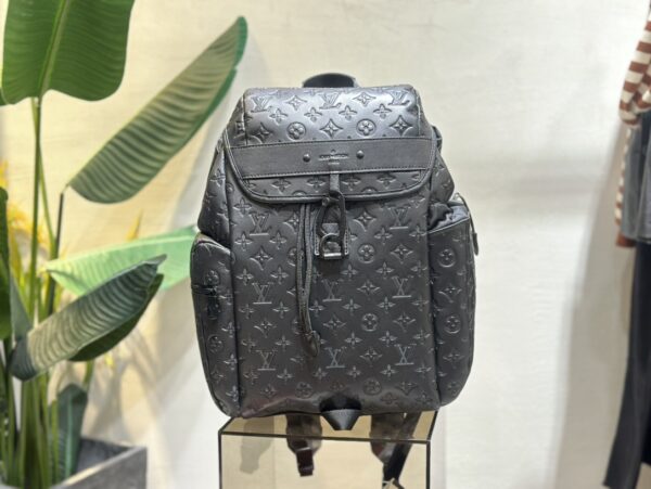 Replica Louis Vuitton TREKKING BACKPACK LV M43680 2