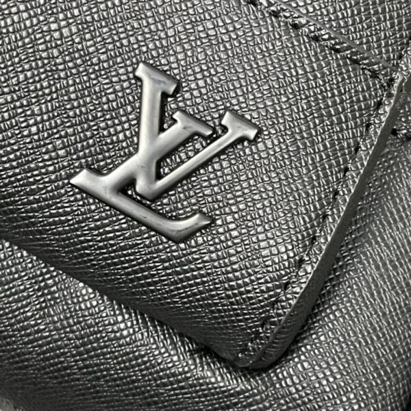 Replica Louis Vuitton ADRIAN BACKPACK M30857 8