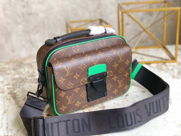 Replica Louis Vuitton S LOCK MESSENGER LV M46246 9