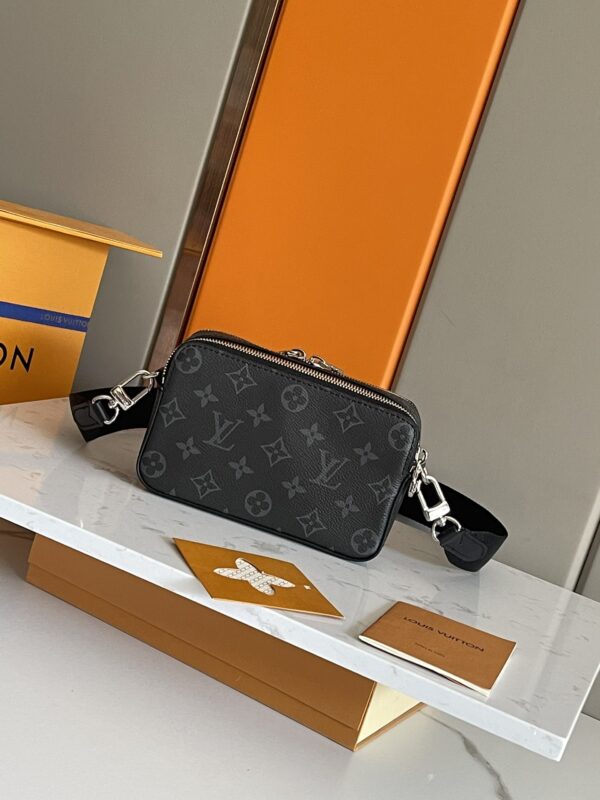 Replica Louis Vuitton ALPHA WEARABLE LV WALLET M81260 6