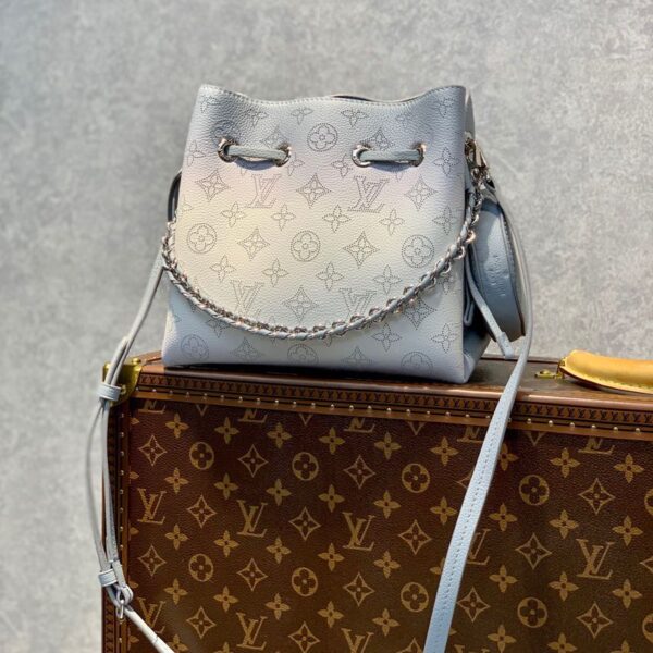 Replica Louis Vuitton Bella LV M20507 3