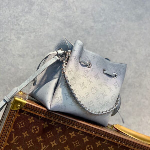 Replica Louis Vuitton Bella LV M20507 4